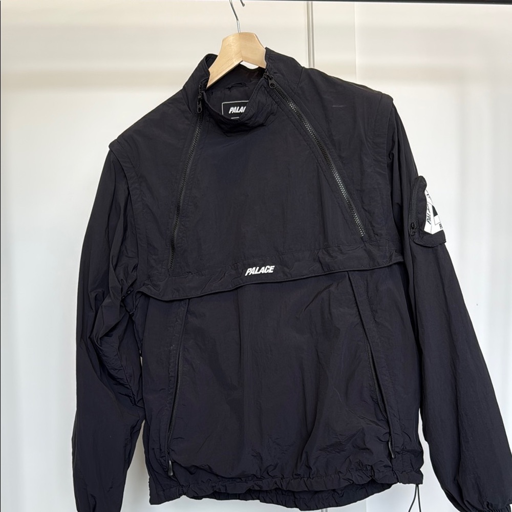 PALACE Black Windbreaker Jacket with Structured Collars